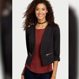 Maurices Cropped 3/4 Sleeve Blazer - Size Large, Black